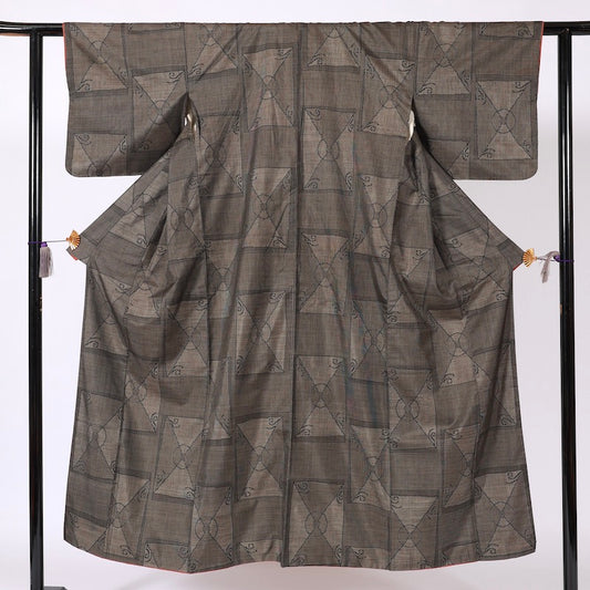 Japanese kimono (Tsumugi) S-size 100% silk / B76