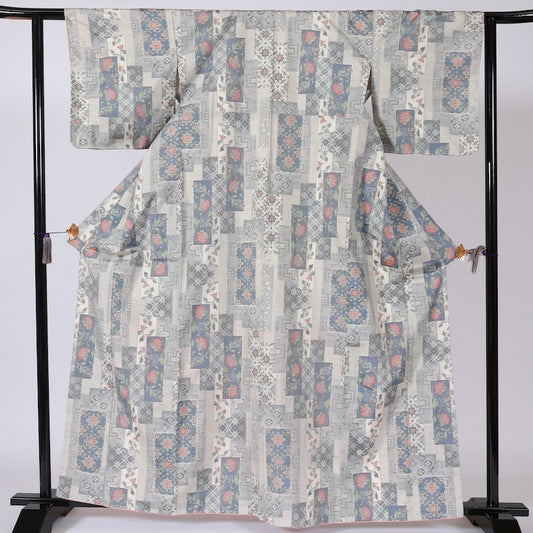 Japanese kimono (Tsumugi) S-size 100% silk / B91