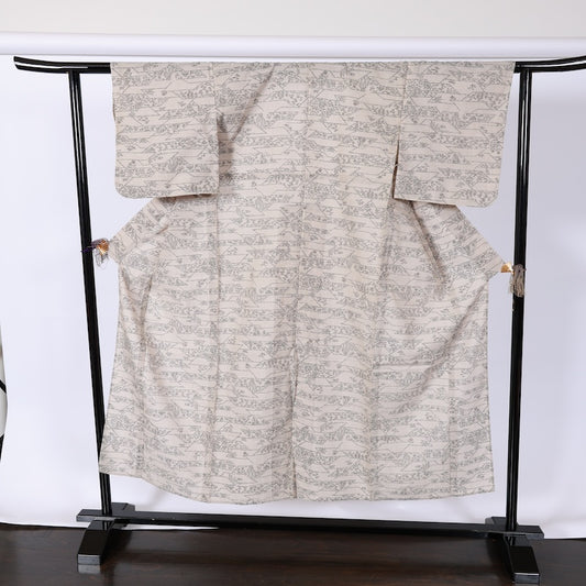 Japanese kimono used <Komon> M-size silk 100% /B763