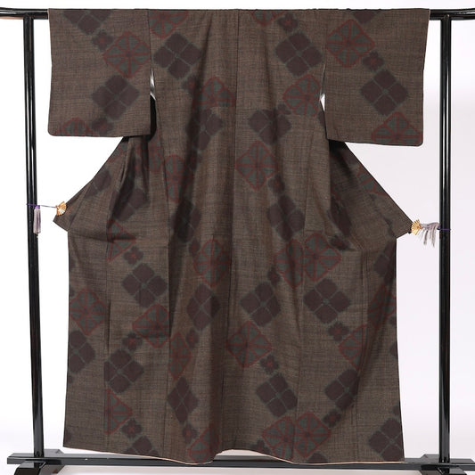 Japanese kimono (Tsumugi) M-size 100% silk / B95