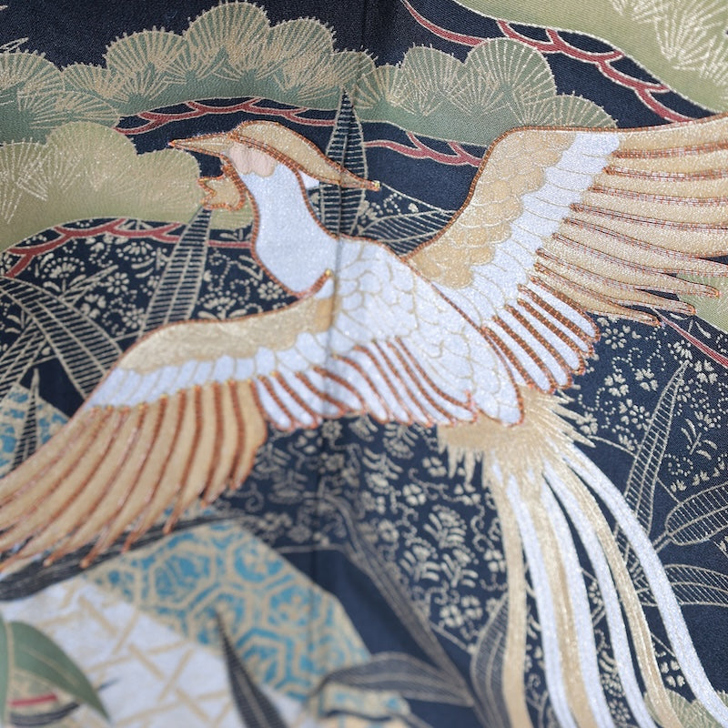 Japanese kimono (Kurotomesode) M-size 100% silk / B109