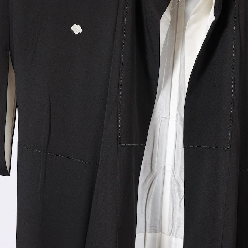 Japanese kimono (Kurotomesode) M-size 100% silk / B109