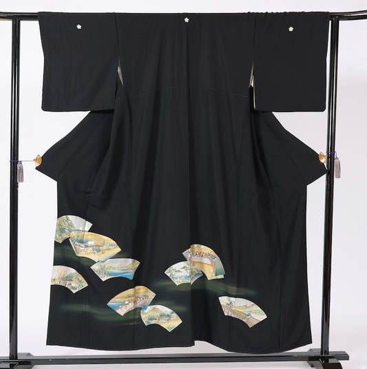 Japanese kimono (Kurotomesode) M-size 100% silk / B111