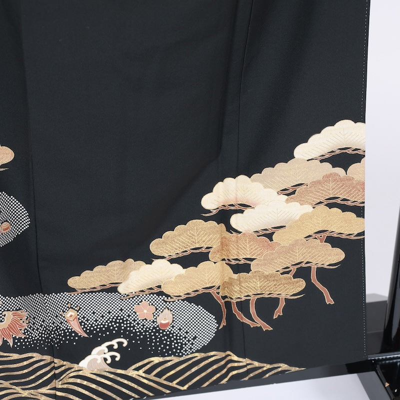 Japanese kimono (Kurotomesode) L-size 100% silk / B110