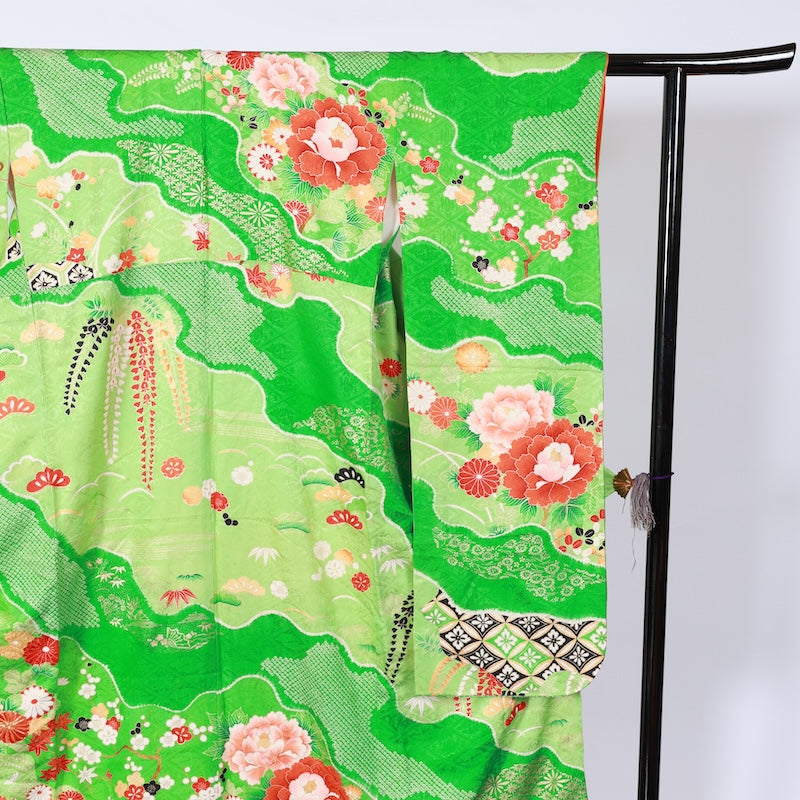 Long-sleeved kimono Used Size M (Furisode)100%Silk/K94