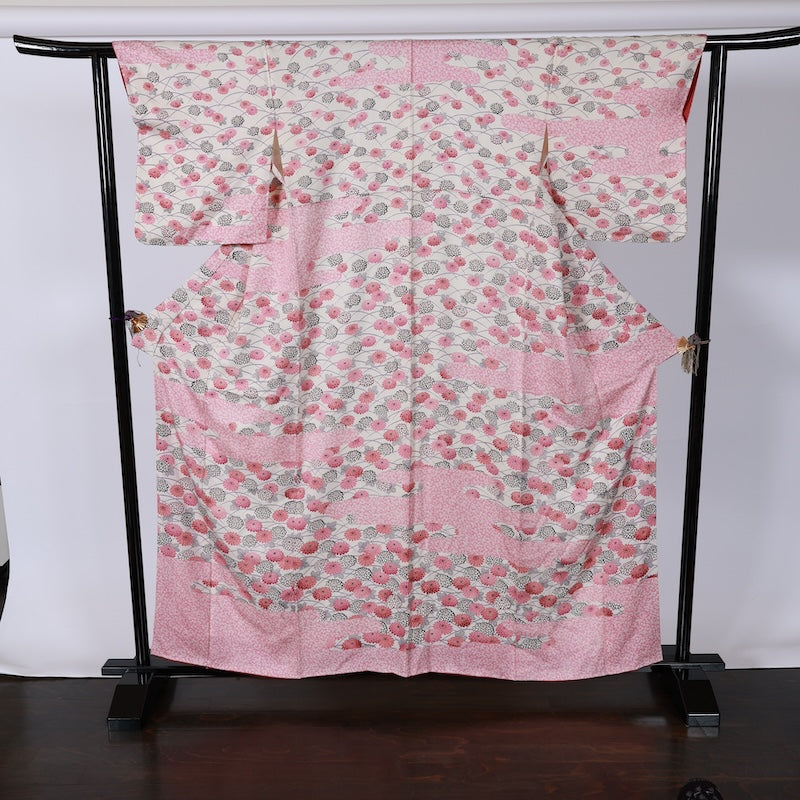 Japanese kimono used <Komon> L-size silk 100% /B798