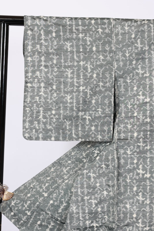 Japanese kimono used <Tsumugi> M-size silk 100% /TT30