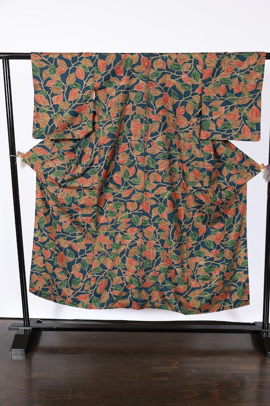 Japanese kimono used <Tsumugi> S-size silk 100% /TT35