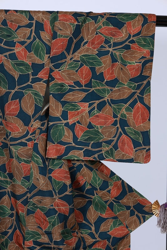 Japanese kimono used <Tsumugi> S-size silk 100% /TT35