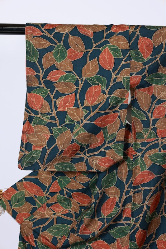 Japanese kimono used <Tsumugi> S-size silk 100% /TT35