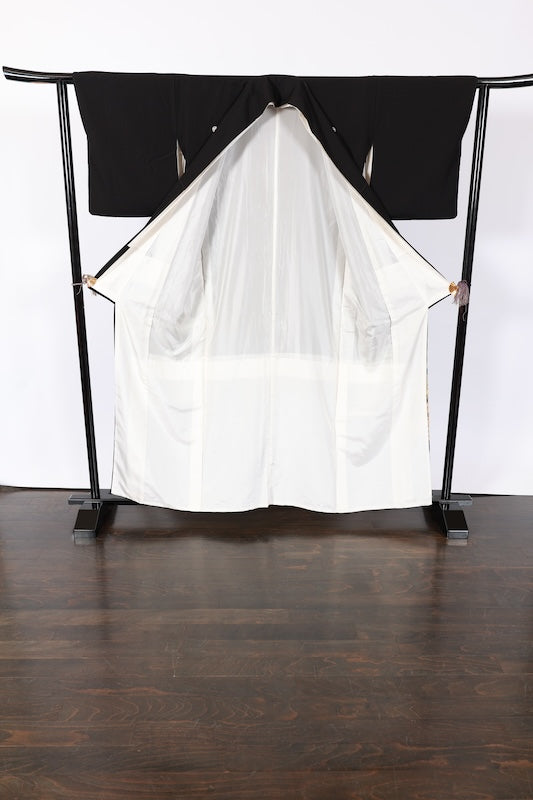 Japanese kimono used <Kurotomesode> L-size silk 100% /TT34