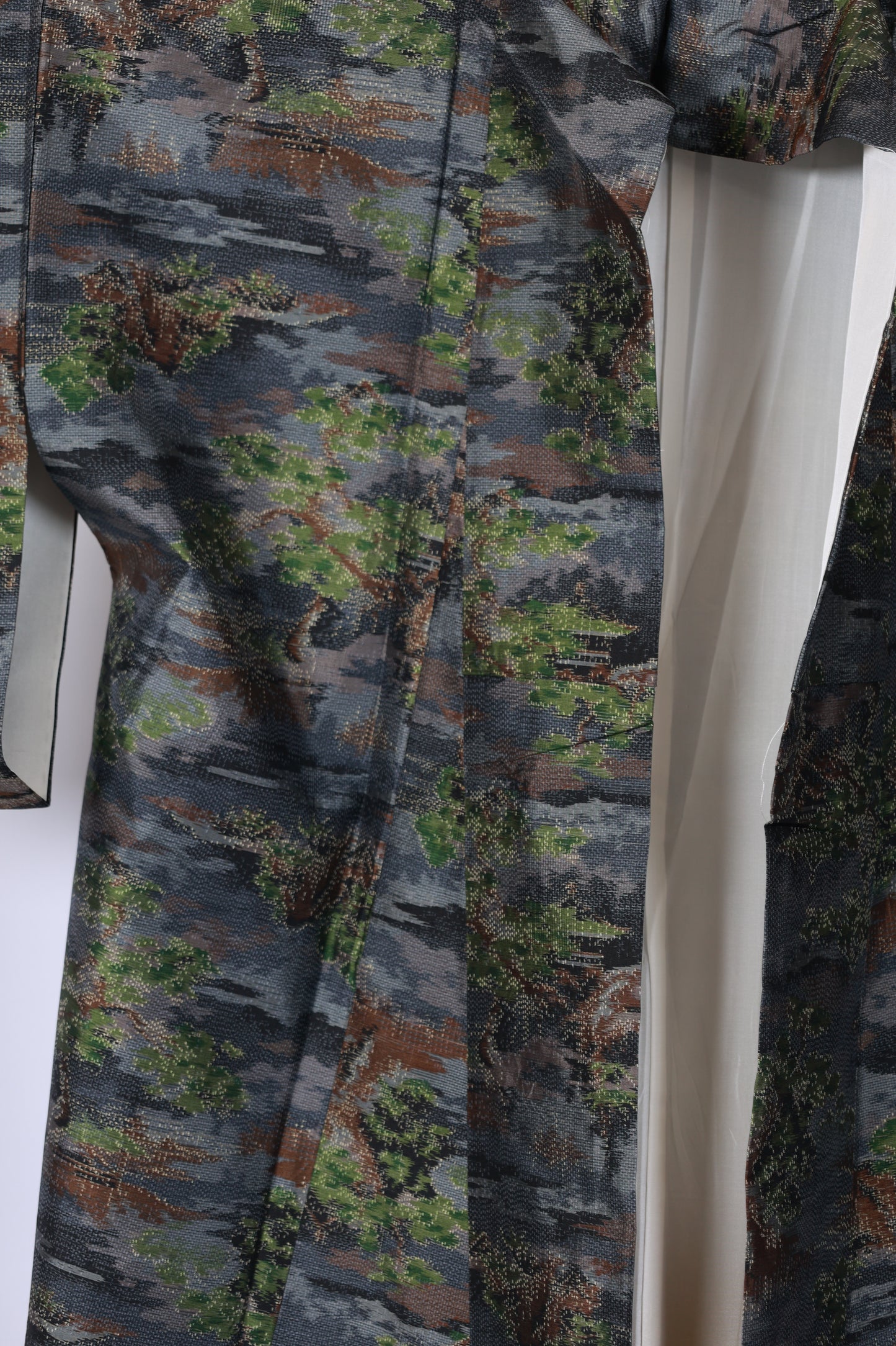 Japanese kimono used <tsumugi> M-size silk 100% /B907