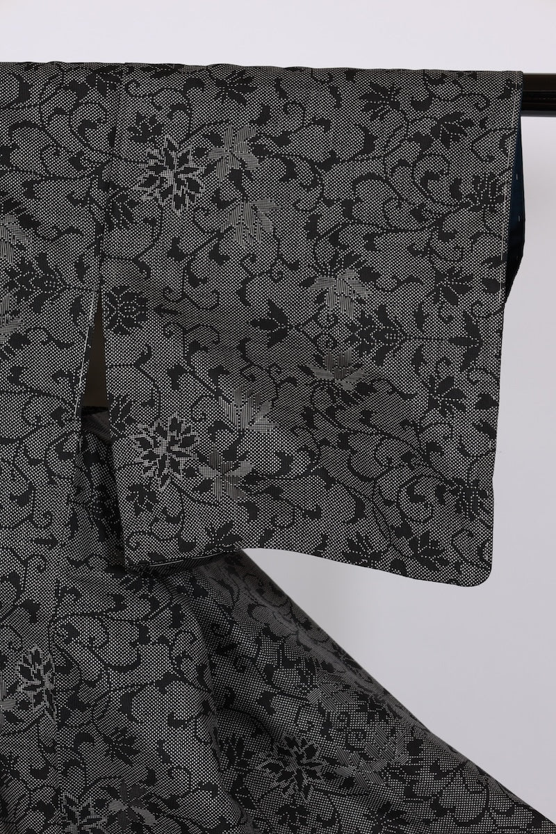 Japanese kimono used <Tsumugi> M-size silk 100% /B911