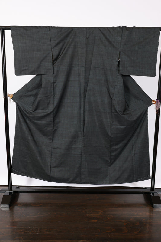 Japanese kimono used <Tsumugi> M-size silk 100% /B908