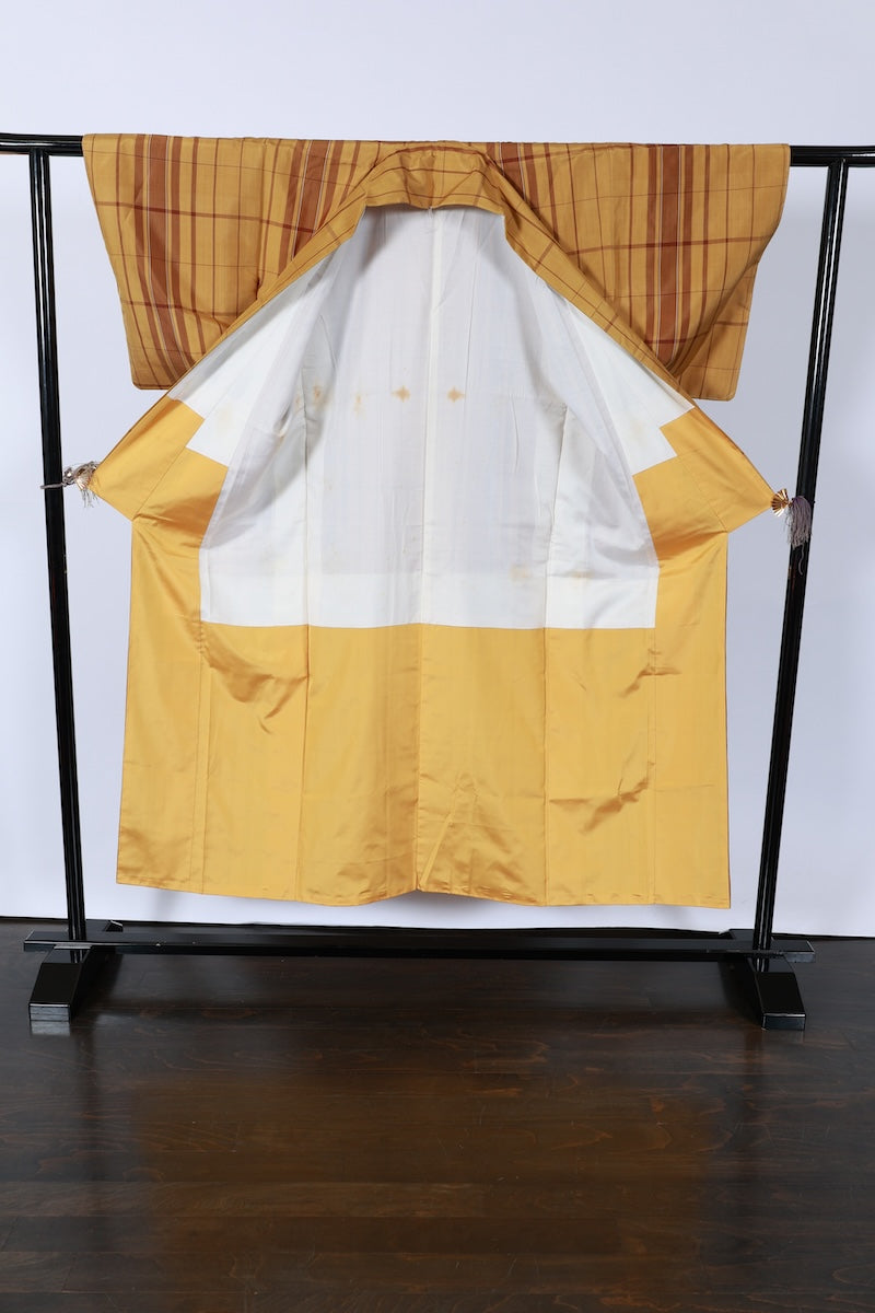Japanese kimono used <Tsumugi> S-size silk 100% /B931