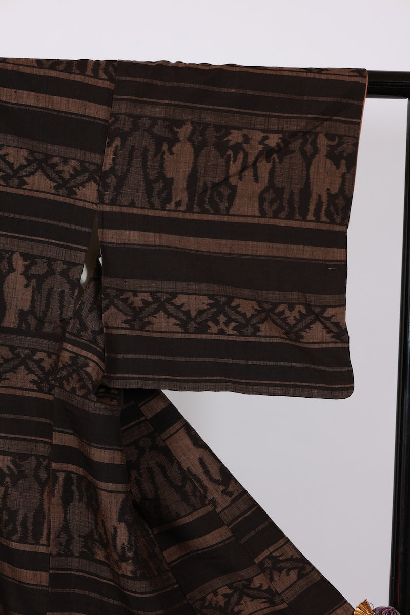 Japanese kimono used <Tsumugi> M-size silk 100% /B921