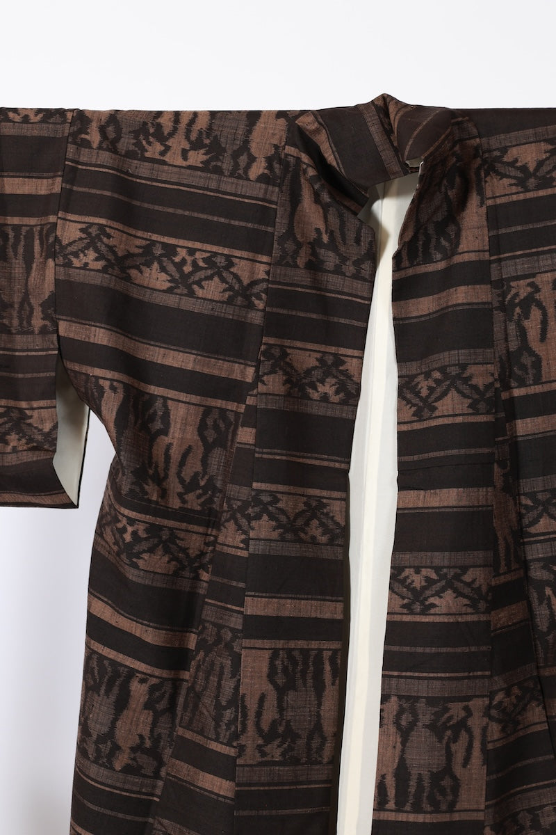 Japanese kimono used <Tsumugi> M-size silk 100% /B921