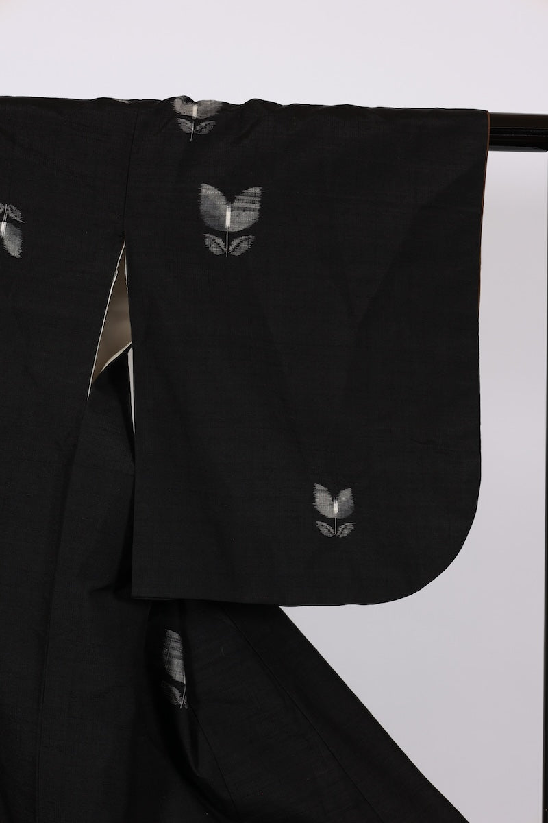 Japanese kimono used <Tsumugi> M-size silk 100% /B948