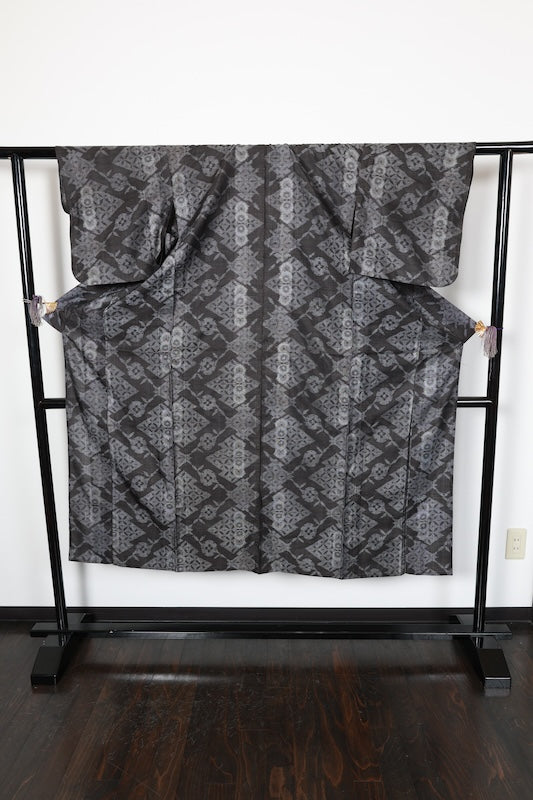 Summer Oshima Tsumugi used kimono silk fabric, gray, varying shades, Shippo pattern, horizontal ikat weave, handwoven, R209