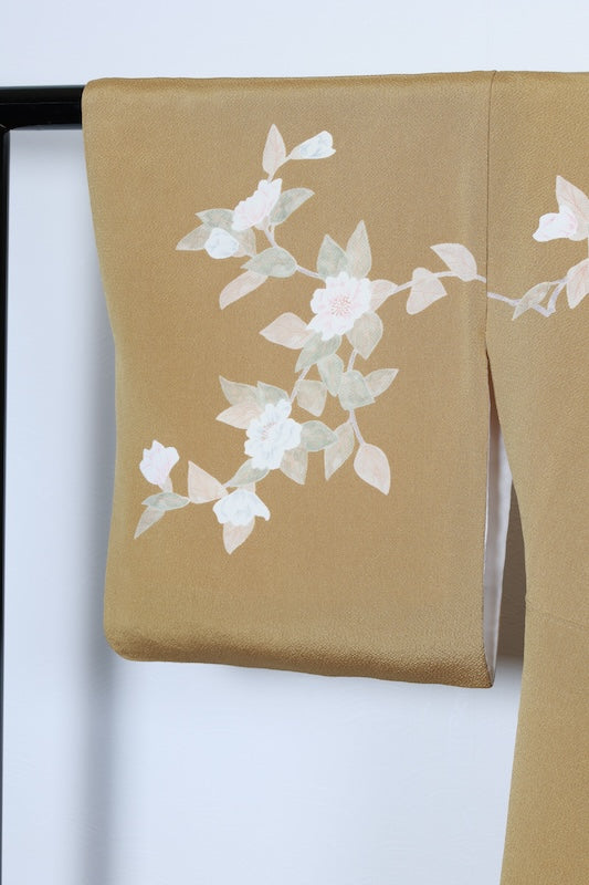 Japan used kimono, mustard yellow, gray, green, blue, brown, floral pattern, crepe silk, hand-painted Kyoto Yuzen dyeing, R255
