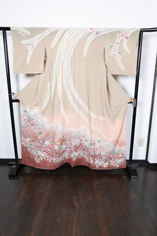 Japan used kimono, Tsujigahana pattern, withered field color, white, brown, gray, ink, blue, Shibori (tie-dye) technique, artist's work, R206