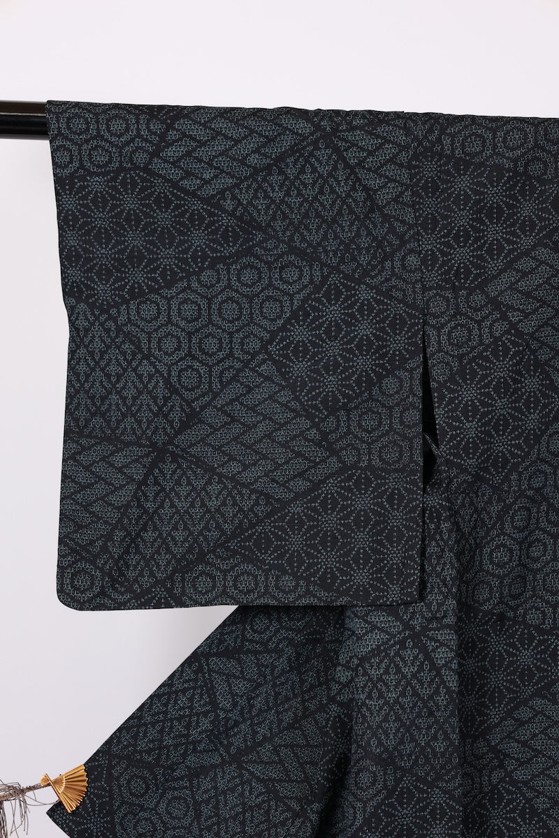 Japanese kimono used <Tsumugi> M-size silk 100% /B972