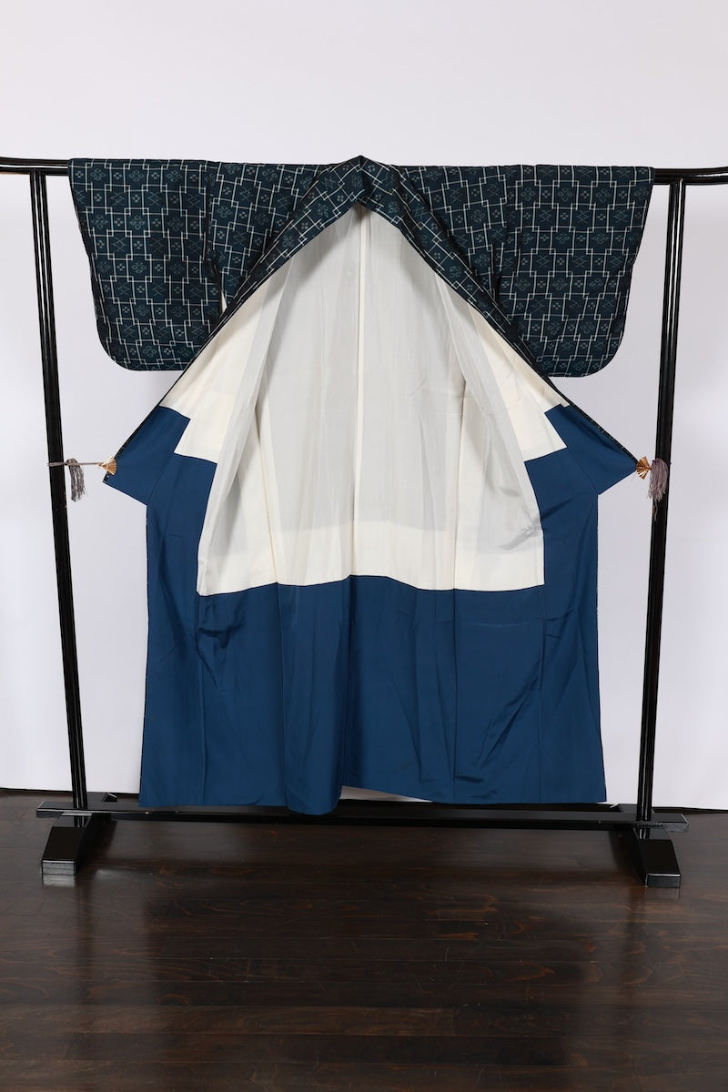 Japanese kimono used <Tsumugi> M-size silk 100% /B961