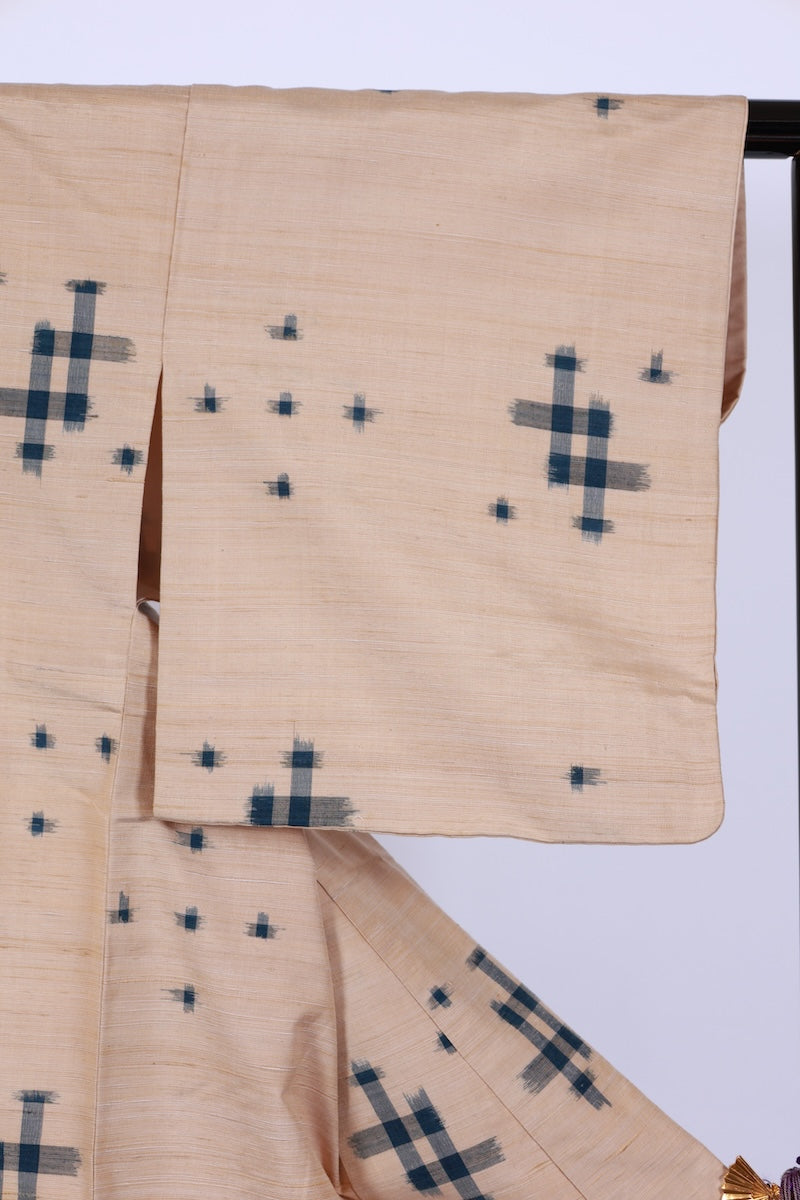 Japanese kimono used <Tsumugi> M-size silk 100% /B959