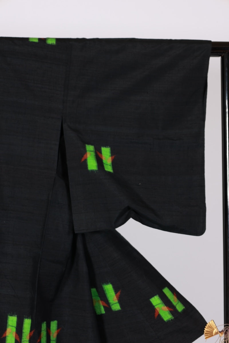 Japanese kimono used <Tsumugi> Msize silk 100% /T496