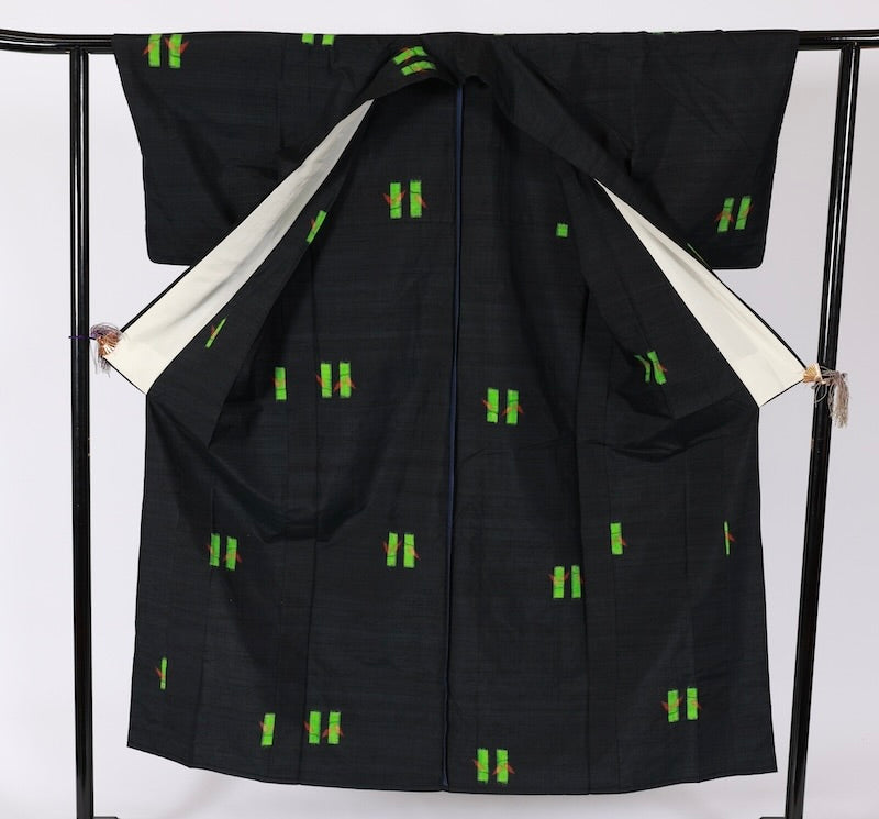 Japanese kimono used <Tsumugi> Msize silk 100% /T496