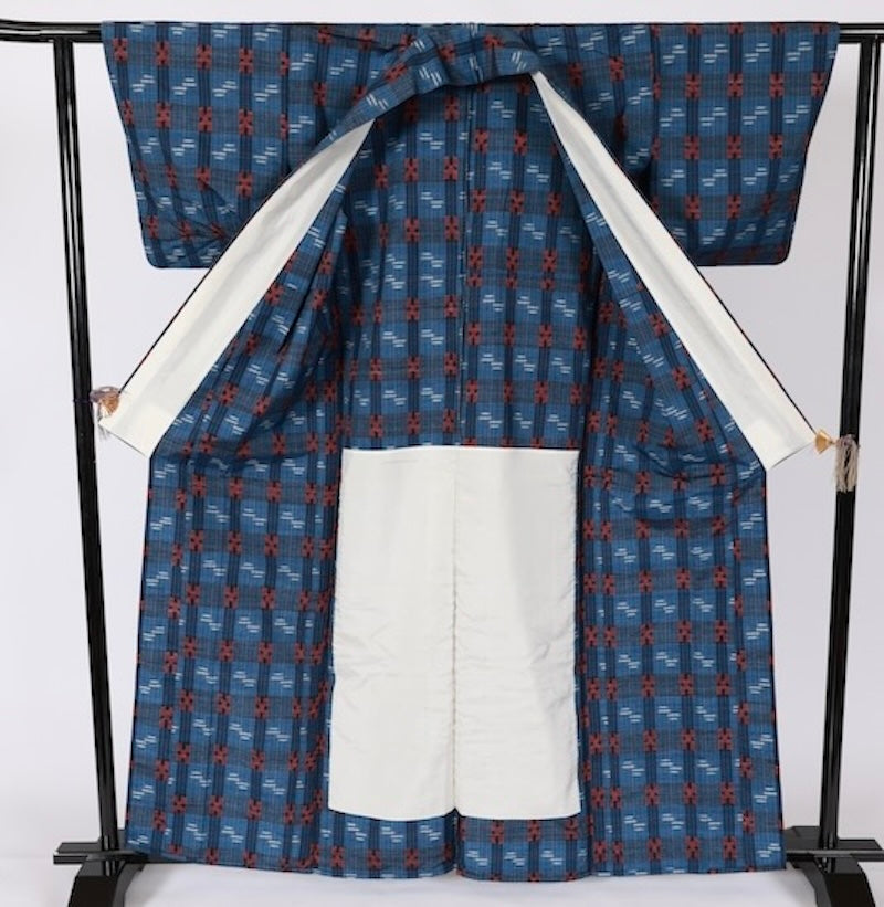 Japanese kimono used <Tsumugi> Lsize silk 100% /T498