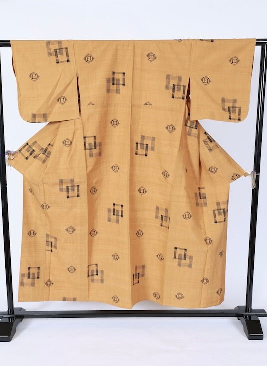 Japanese kimono used <Tsumugi> Msize silk 100% /T600