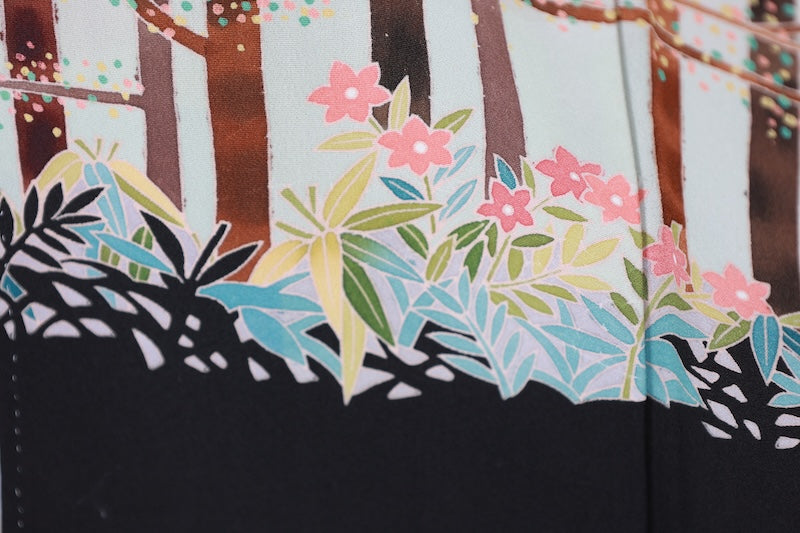 Japanese kimono used <Kurotomesode> Msize silk 100% /T595