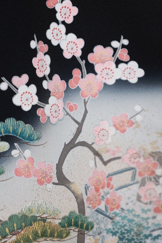 Japanese kimono used <Kurotomesode> Msize silk 100% /T594