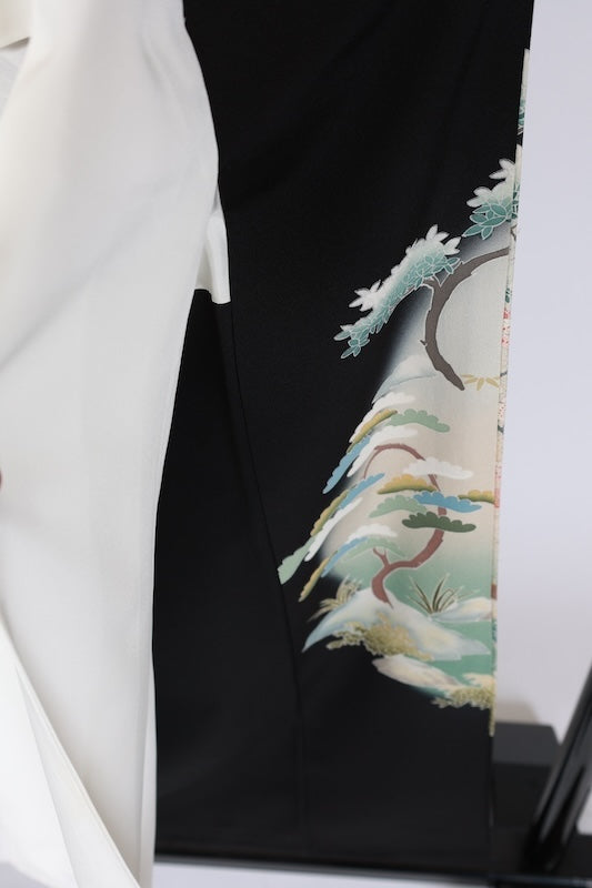 Japanese kimono used <Kurotomesode> Msize silk 100% /T594