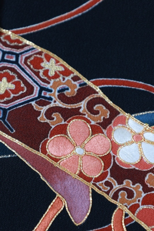 Japanese kimono used <Kurotomesode> Lsize silk 100% /T592