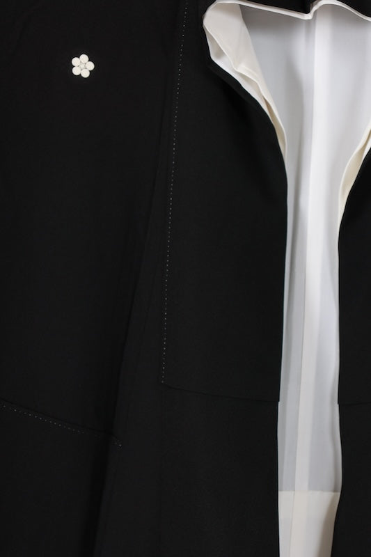 Black formal kimono used (Kurotomesode), Kyoto Yuzen dyeing, coral, indigo, ochre, green, brown, pine, bamboo, camellia, garden, hand-painted, five crests (plum blossom), J13