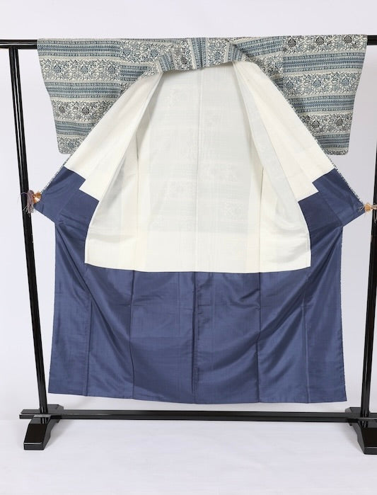 Japanese kimono used <Tsumugi> Msize silk 100% /T583
