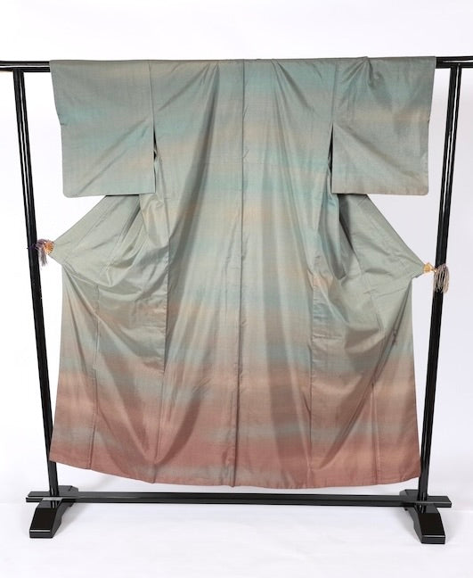 Japanese kimono used <Tsumugi> Msize silk 100% /T572