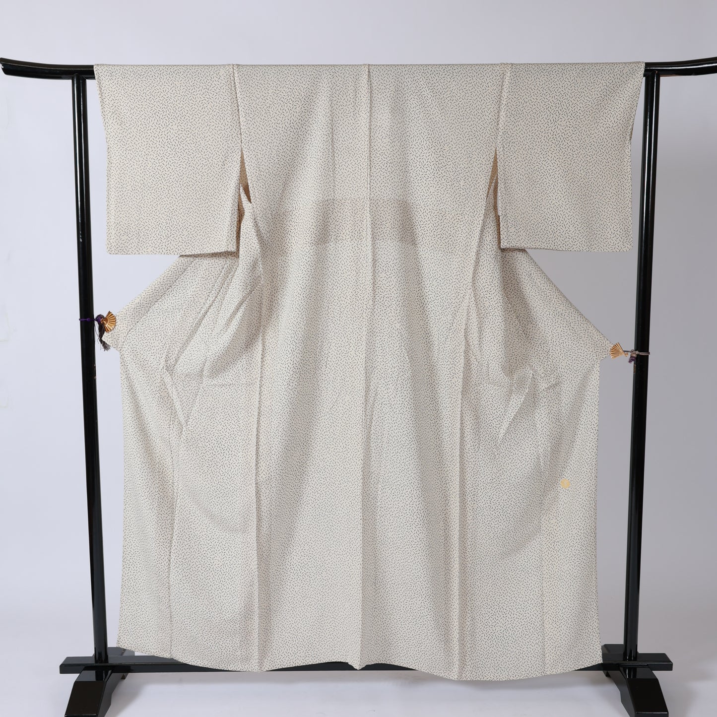 Antique Japanese kimono (Komon) M-size 100% silkV23