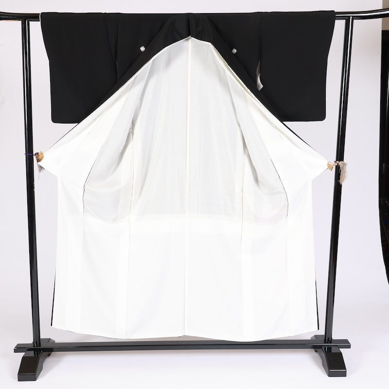 Japanese kimono (Kurotomesode) M-size 100% silk /G42