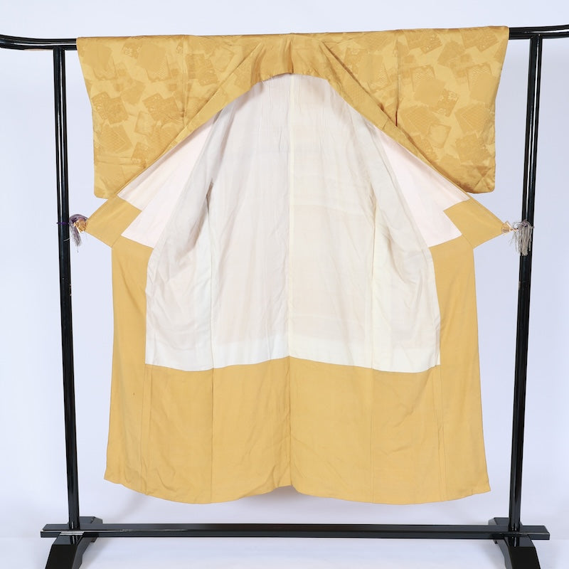 Japanese kimono used <Iromuzi> Msize silk 100% /T630