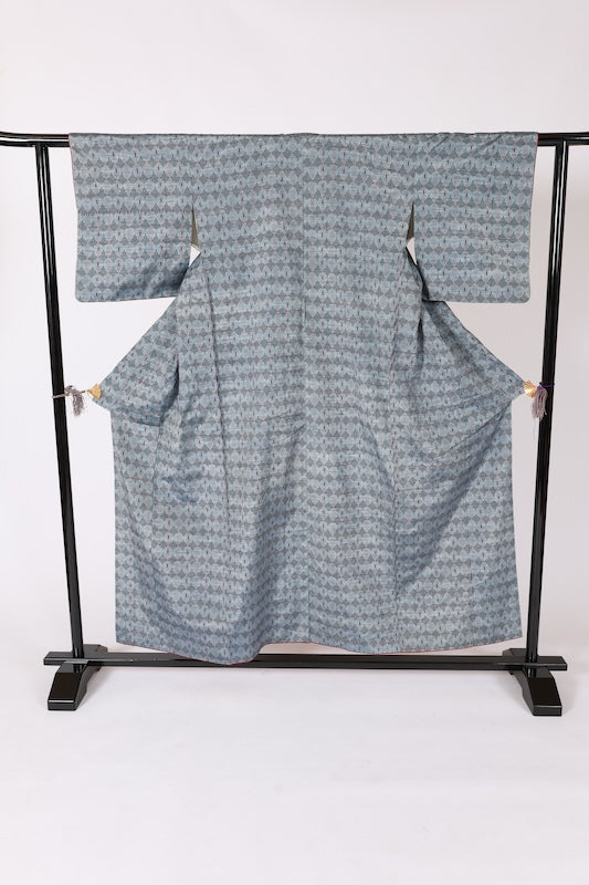Japan used kimono Tokamachi Tsumugi silk fabric, light blue, indigo, reddish-brown, geometric pattern, handwoven, L43