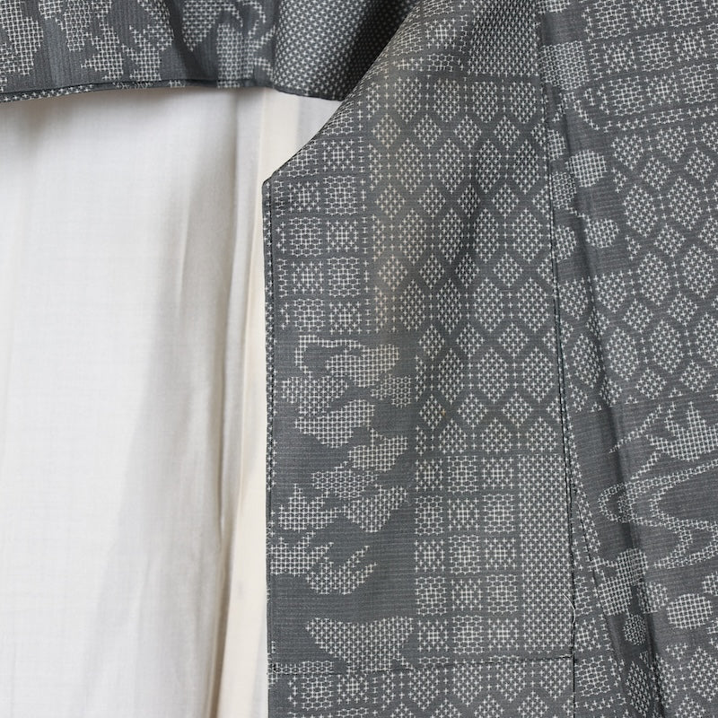 Japanese kimono used <Tsumugi> Ssize silk 100% /T623
