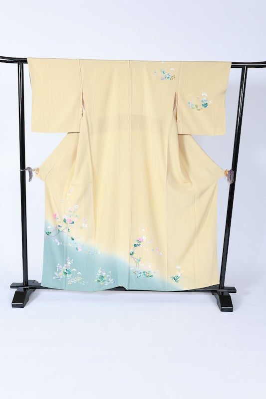 Japanese kimono used <houmongi> M-size silk 100% /B1094