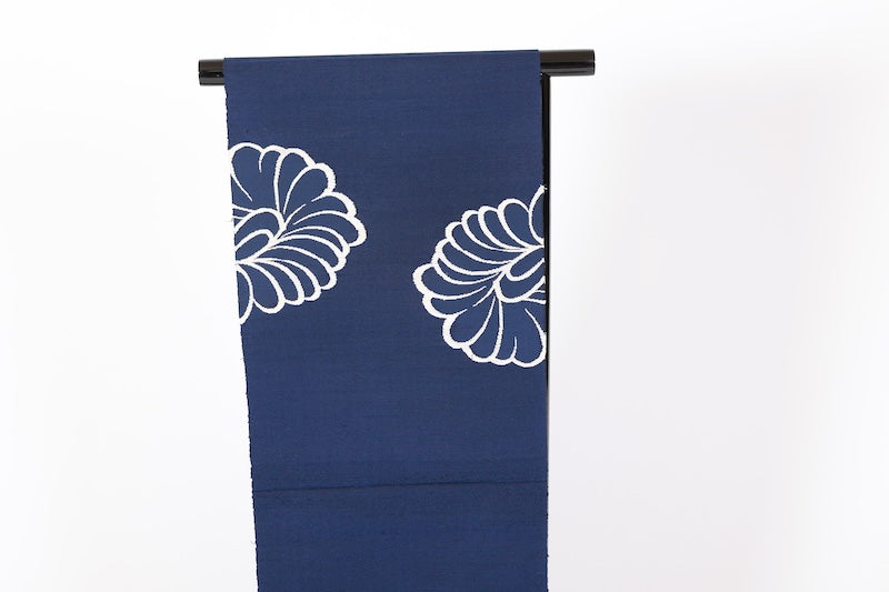 Nagoya obi used (sash), Tsumugi silk, indigo and white floral pattern, handwoven, L94