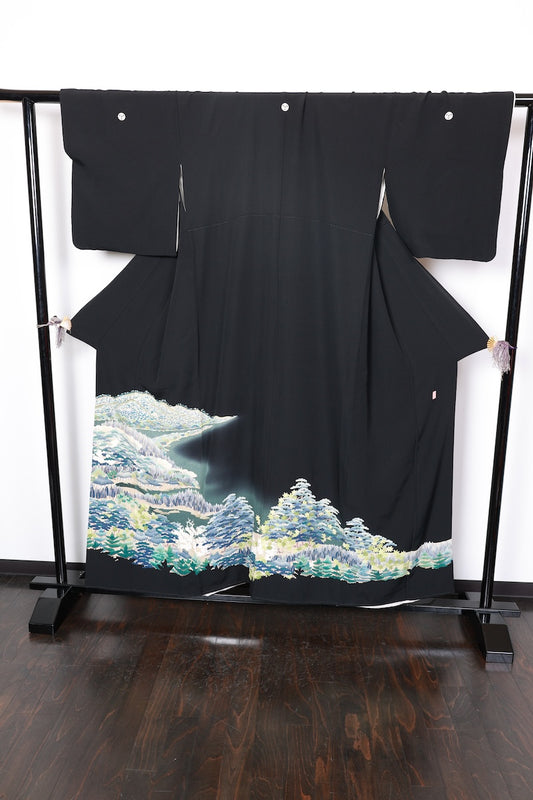 Kurotomesode kimono Yanbaru Scenery used /R419