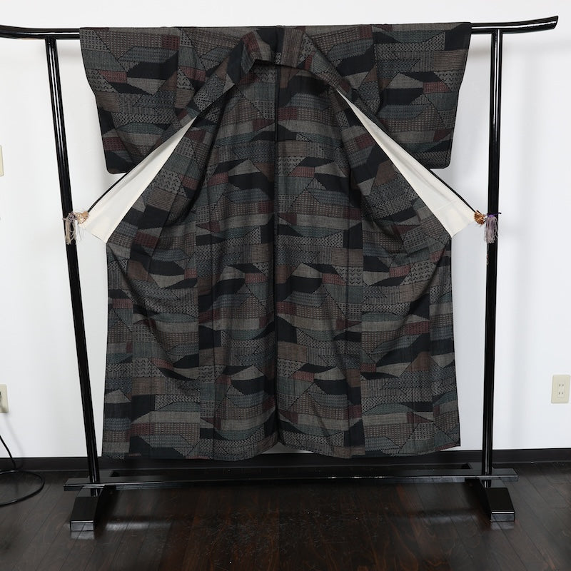 Japanese kimono<tsmugi>-size M silk 100% silk /T15