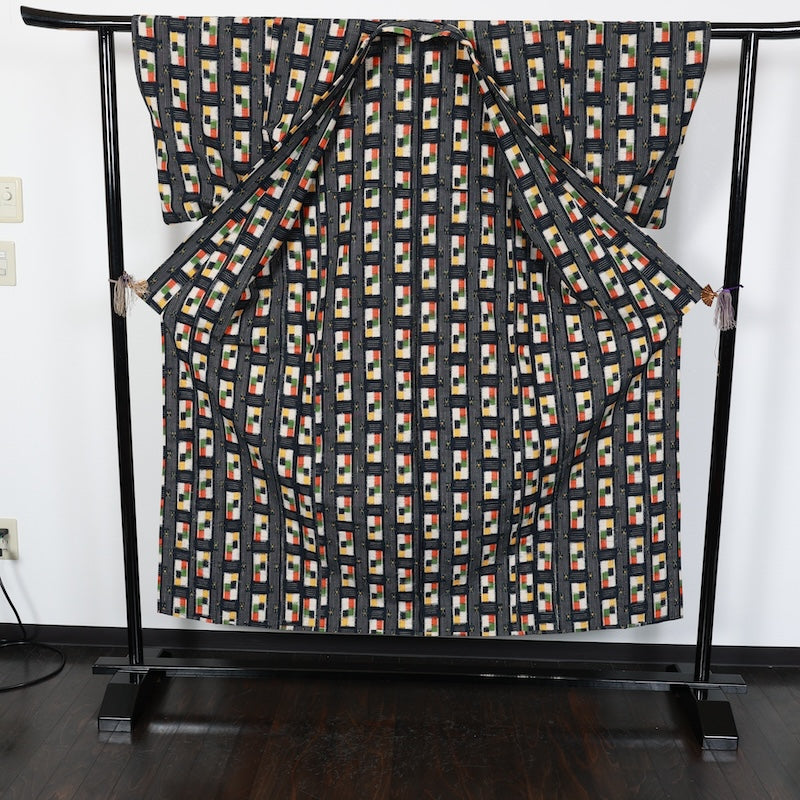 Japanese kimono<tsmugi>-size M silk 100% silk / T23