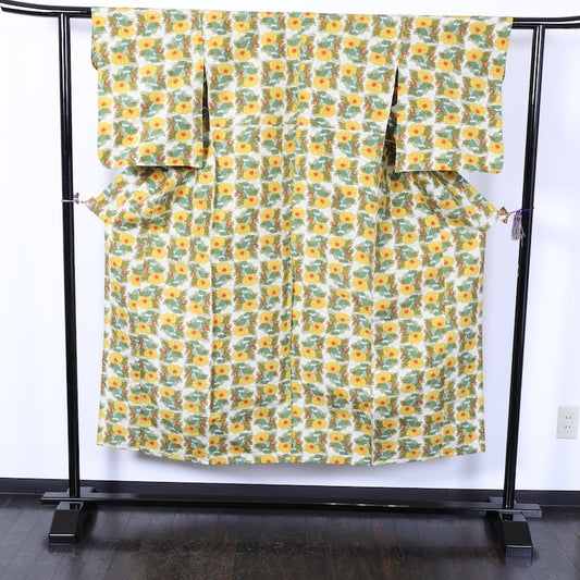 used Japanese kimono (tsumugi) M Size 100%silk/A5